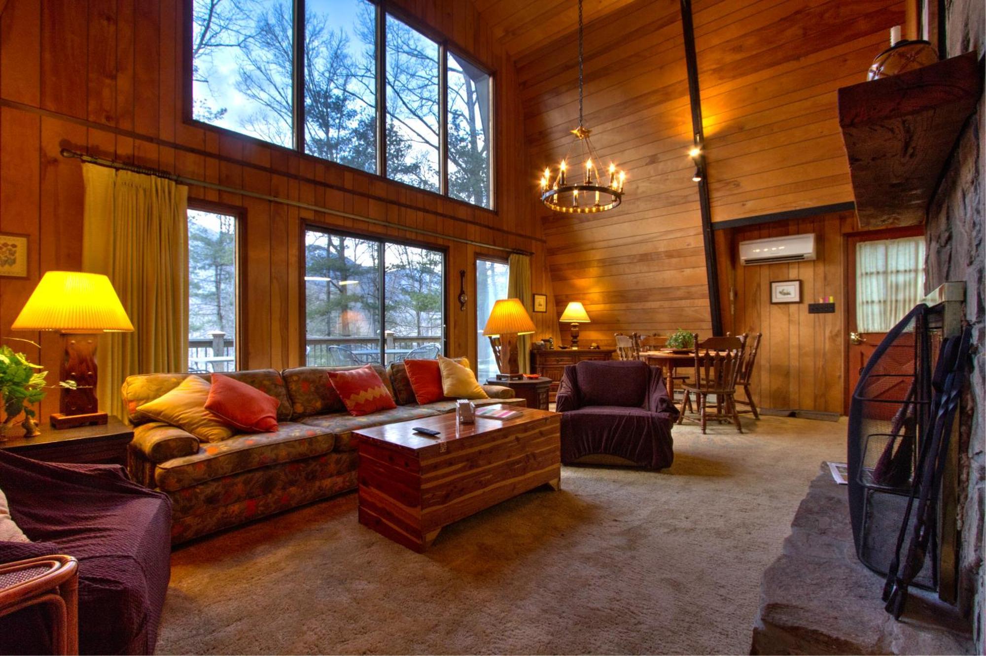 Mt Mitchell Cabin Rentals Burnsville Rum bild