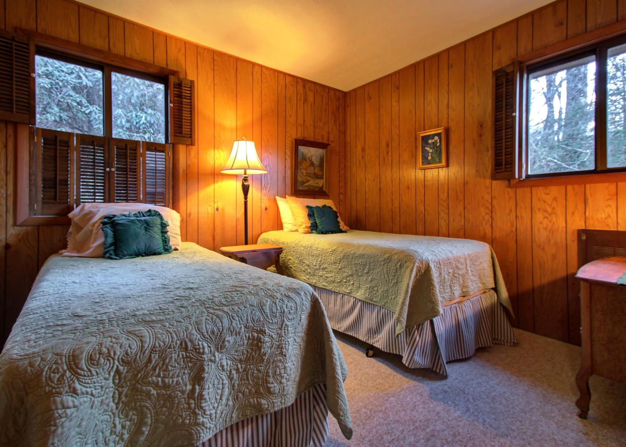 Mt Mitchell Cabin Rentals Burnsville Rum bild